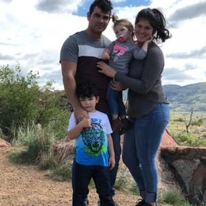 Meet your Posher, Anelydianela